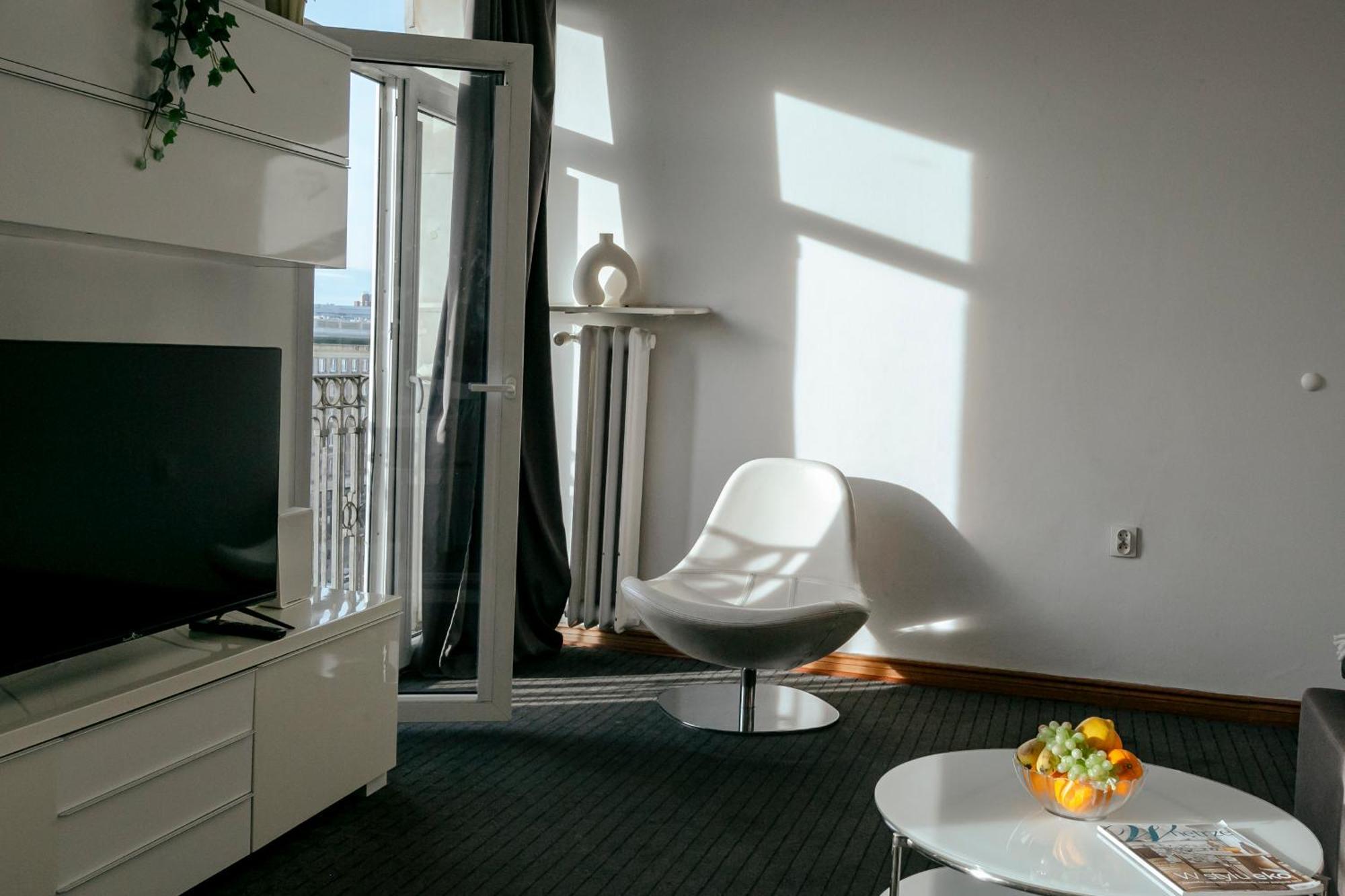 Plac Konstytucji 6 Orange - Apartament Dla 4 Osob - Bezplatny Parking - Free Parking - Piekny Widok Na Panorame Warszawy Βαρσοβία Εξωτερικό φωτογραφία